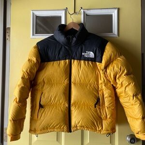 The North Face Retro Nuptse Jacket, 700 Fill, Women's Size Large